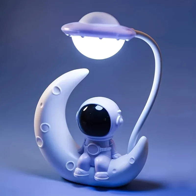Creative Moon Astronaut Nightlight, LED Small Desk Lamp for Bedroom Decoration, Christmas Gift