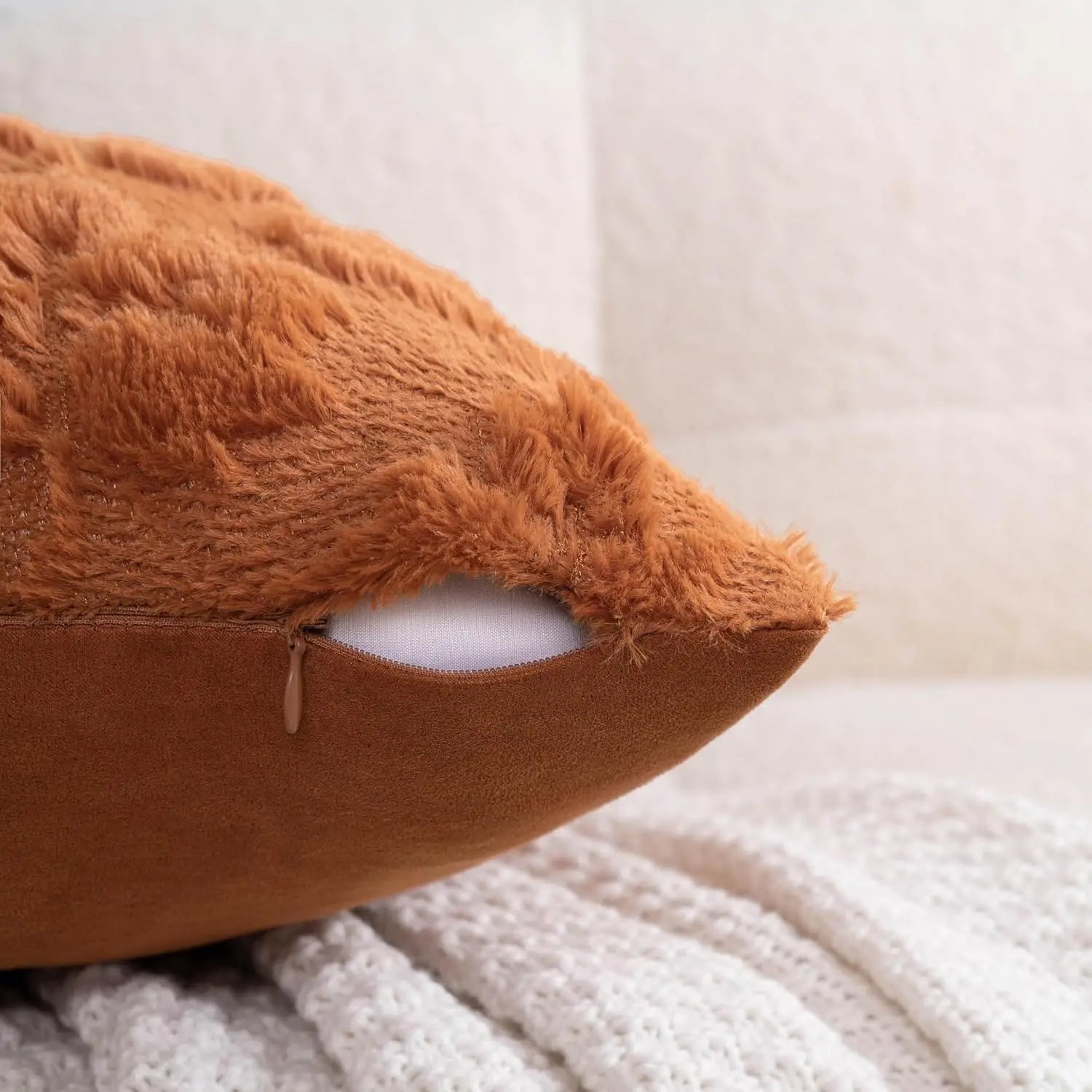 2 Pcs Maple Leaf Fall Throw Pillow Covers Farmhouse Decorative Pillow Covers for Autumn Harvest Holiday Accent Pillow Cases