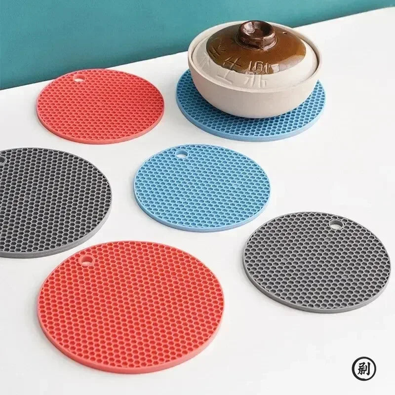 Round Heat Resistant Silicone Mat Drink Cup Coasters Insulation 13.5*13.5cm Non Slip  Placemat Kitchen Accessories Pot Holder